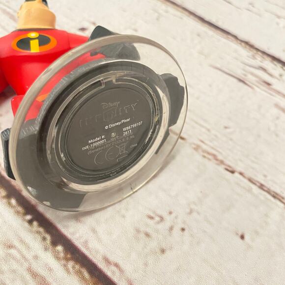 DISNEY INFINITY Video Game Mr Incredible Character Figure - Picture 3 of 3